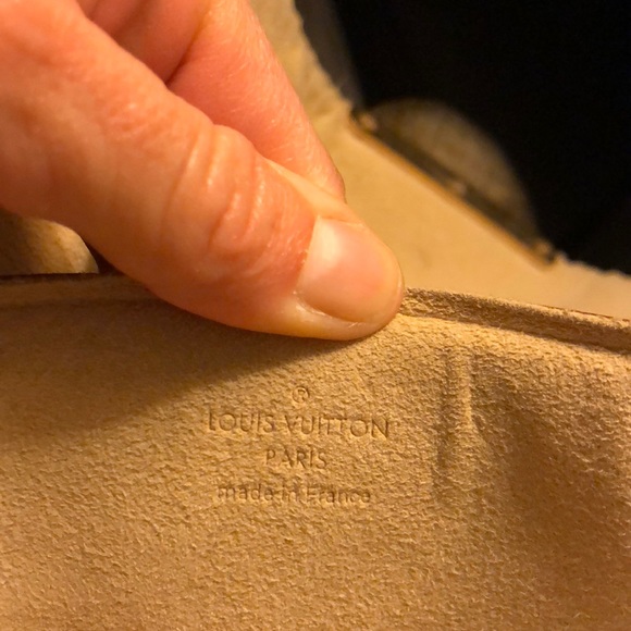 $1095 Louis Vuitton Beverly City bag - Picture 6 of 8